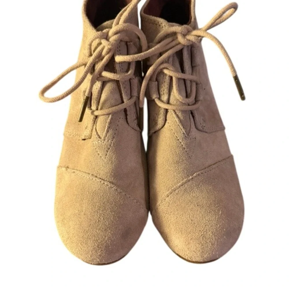 Toms desert wedge